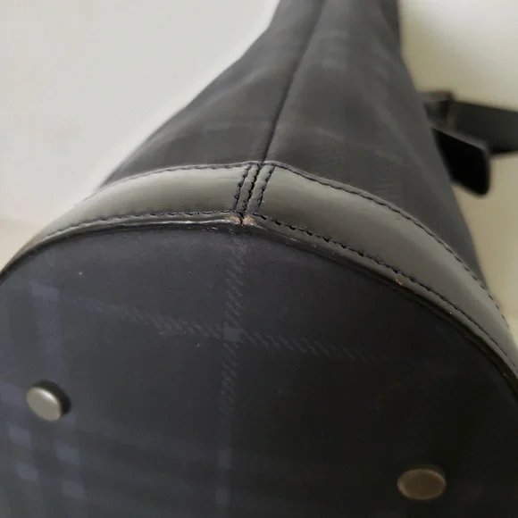 Burberry Vintage Navy Nova Check Bucket Shoulder Bag - Picture 10 of 15